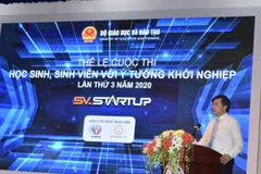 Ông Bùi Văn Linh, Vụ trưởng Vụ Giáo dục Chính trị và Công tác học sinh, sinh viên phát biểu tại lễ phát động cuộc thi. (Ảnh: PV/Vietnam+)