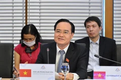 Bộ trưởng Bộ Giáo dục và Đào tạo Việt Nam Phùng Xuân Nhạ phát biểu tại hội nghị. (Ảnh: PV)