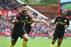 Aguero lập cú đúp giúp Man City hạ Stoke. (Nguồn: DM)