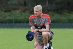 Không ai biết Wenger đang toan tính điều gì. (Nguồn: Mirror)
