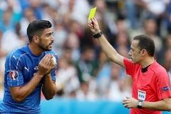 Graziano Pelle sẽ bị treo giò nếu nhận thêm thẻ vàng ở trận gặp Đức. (Nguồn: Getty Images)