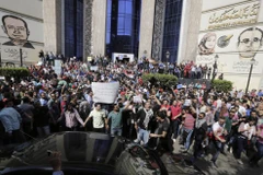 Nhiều nhà hoạt động chính trị bị bắt trước cuộc biểu tình diễn ra ngày 25/4. (Nguồn: Reuters)