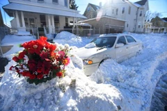 Chiếc xe chở hai mẹ con nạn nhân xấu số. (Nguồn: northjersey.com)