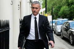 Jose Mourinho ký hợp đồng với Manchester United. (Nguồn: EPA)