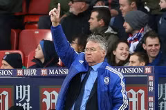 HLV Guus Hiddink có chiến thắng đầu tay. (Nguồn: DM)