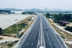 [Photo] Khánh thành hai tuyến cao tốc qua Thanh Hóa và Nghệ An