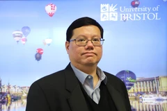 Chuyên gia Việt Nam tại Anh: Sẽ đến lúc phải có những bộ luật về AI