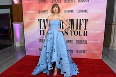 Kỷ nguyên mới của Taylor Swift: Ngôi sao nhạc Pop trở thành tỷ phú
