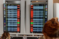 Xung đột Hamas-Israel: Nhiều hãng hàng không tạm dừng các chuyến bay