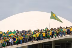 Tòa án Tối cao Brazil đình chỉ chức vụ Thống đốc thủ đô Brasilia