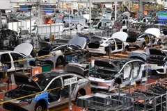 Dây chuyền lắp ráp xe ô tô năng lượng mới ở Quảng Châu, tỉnh Quảng Đông, Trung Quốc ngày 3/7/2023. (Ảnh: THX/TTXVN)