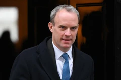 Phó Thủ tướng Anh Dominic Raab từ chức do hành vi bắt nạt cấp dưới