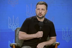 Tổng thống Ukraine Volodymyr Zelensky phát biểu tại Kiev ngày 27/8. (Ảnh: Kyodo/TTXVN)