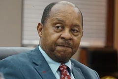 Bộ trưởng Y tế và Phúc lợi Trẻ em Zimbabwe Obadiah Moyo. (Nguồn: change.org)