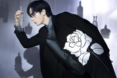 London Fashion Week: Rác thải ‘hồi sinh’ trong bộ sưu tập của NTK Việt