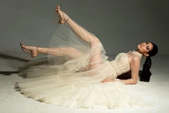 [Photo] Hoa hậu Khánh Vân xuất thần trước hành trình Miss Universe