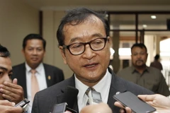 Ông Sam Rainsy trả lời phỏng vấn tại Phnom Penh, Campuchia. (Nguồn: AFP/TTXVN)