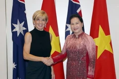 Chủ tịch Quốc hội Nguyễn Thị Kim Ngân gặp Phó Chủ tịch Đảng Tự do cầm quyền kiêm Bộ trưởng Bộ Ngoại giao Australia Julie Bishop. (Ảnh: Trọng Đức/TTXVN)