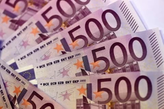 Đồng tiền mệnh giá 500 euro. (Nguồn: AFP/TTXVN)