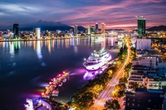 Bức ảnh Đà Nẵng về đêm của nhiếp ảnh gia Trần Tuấn Việt sẽ được trưng bày trong khuôn khổ chương trình xúc tiến quảng bá hình ảnh Việt Nam tại Mỹ, vào cuối tháng này.