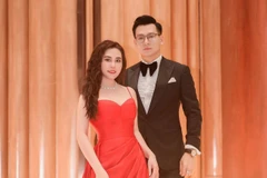 MC Thế Cương và Đương kim Mrs Grand International Phan Kim Oanh, đồng thời là Trưởng ban tổ chức cuộc thi Mrs Earth Vietnam 2024. (Ảnh: BTC)