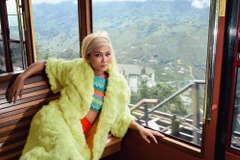 Hoa hậu H’Hen Niê biến hóa sắc màu khác lạ tại Sa Pa