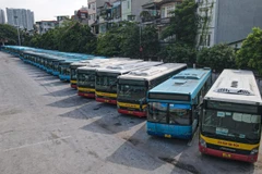 Tổng công ty Vận tải Hà Nội luôn quan tâm đến chất lượng, hình ảnh phương tiện xe buýt khi ra tuyến vận hành, thái độ ứng xử, phục vụ khách hàng. (Ảnh: Minh Sơn/Vietnam+)