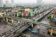 Vận hành tuyến đường sắt đô thị Cát Linh-Hà Đông. (Ảnh: Huy Hùng/TTXVN)