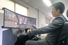 Với mô hình cabin tập lái xe, người học sẽ được trải qua rất nhiều tình huống với nhiều địa hình cung đường và thời tiết khác nhau.