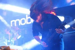 Cháy hết mình trong 'bão lửa" MobiFone RockStorm 2013