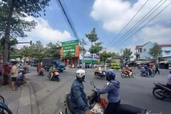 [Video] Xe tải ôm cua ẩu cán chết nam sinh đang trên đường về nhà