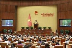 Phó Chủ tịch Quốc hội Trần Quang Phương phát biểu điều hành phiên họp ngày 23/6. (Ảnh: Doãn Tấn/TTXVN)