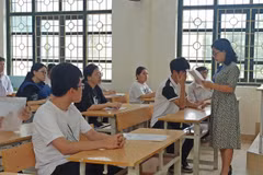 Thí sinh dự thi tốt nghiệp trung học phổ thông. (Ảnh: Phạm Mai/Vietnam+)