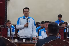 Chủ tịch Hội sinh viên Thành phố Hải Phòng Lê Khắc Nguyên Anh chia sẻ tại buổi thảo luận. (Ảnh: PV/Vietnam+)