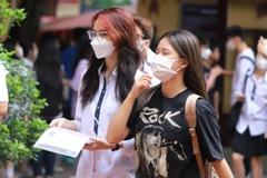 Thí sinh dự thi môn Ngữ văn, Kỳ thi Tốt nghiệp Trung học phổ thông năm 2023. (Ảnh: Phạm Mai/Vietnam+)