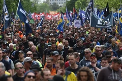 Công nhân tham gia biểu tình. (Nguồn: smh.com.au)