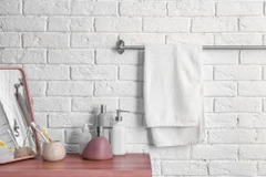 Những điều bạn cần biết về phương pháp cách tẩy trang bằng khăn nóng