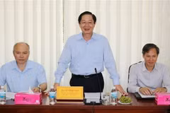 Bộ trưởng Bộ Nội vụ Lê Vĩnh Tân phát biểu tại một buổi làm việc. (Ảnh minh họa. Nguyễn Thành/TTXVN)
