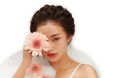 Những tông màu trang điểm đẹp nhất mùa xuân hè 2018