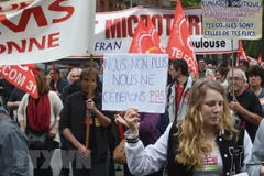 Người dân Pháp tham gia biểu tình phản đối dự luật cải cách lao động tại Toulouse. (Nguồn: AFP/TTXVN)