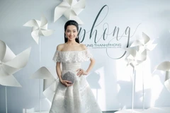Trở lại với mái tóc dài, Nhã Phương “tung hỏa mù” người hâm mộ?