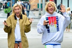 Ăn mặc lôi thôi như Justin Bieber mới là mốt street style chính hiệu?