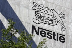 Biểu tượng Nestle tại trụ sở ở Vevey, Thụy Sĩ. (Nguồn: AFP/TTXVN)