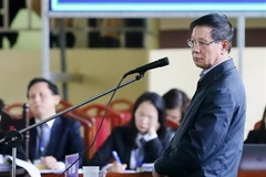 Bị cáo Phan Văn Vĩnh, nguyên Tổng cục trưởng Tổng cục cảnh sát, trả lời trước tòa. (Ảnh: Trung Kiên/TTXVN)