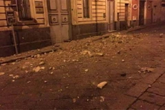 Ngôi nhà bị hư hỏng sau vụ động đất. (Nguồn: express.co.uk) 