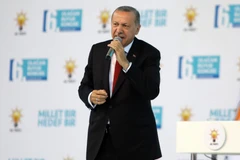 Tổng thống Thổ Nhĩ Kỳ Tayyip Erdogan phát biểu tại Đại hội toàn quốc của đảng Công lý và Phát triển (AKP) ở Ankara ngày 18/8. (Ảnh: AFP/TTXVN)