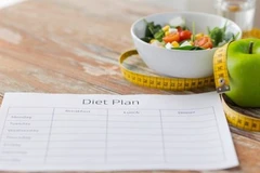 Chuẩn bị đi biển, các chị em nên ăn gì để mau giảm cân? 