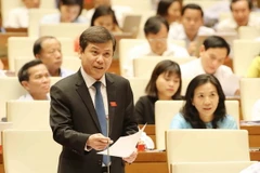 Viện trưởng Viện Kiểm sát nhân dân tối cao Lê Minh Trí trả lời chất vấn. (Ảnh: Phương Hoa/TTXVN)