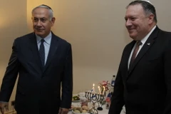 Thủ tướng Israel Benjamin Netanyahu và Ngoại trưởng Mike Pompeo. (Nguồn: timesofisrael.com)