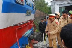 Hà Nam: Va chạm giữa tàu hỏa và ôtô làm một người thiệt mạng